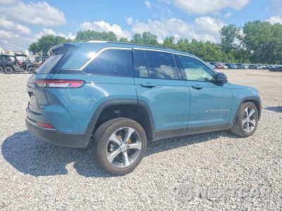 Trzecie zdjęcie samochodu z tyłu: 2026 JEEP GRAND CHEROKEE LIMITED VIN:1C4RJHBR3T8554380 - miniatura