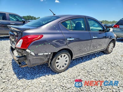Trzecie zdjęcie samochodu z tyłu: 2015 NISSAN VERSA 1.6 SV VIN:3N1CN7AP2FL820064 - miniatura