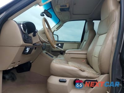 Zdjęcie 7 z 14 samochodu: 2005 FORD EXPEDITION EDDIE BAUER VIN:1FMFU17585LA97617 - miniatura