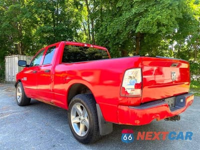Trzecie zdjęcie samochodu z tyłu: 2016 RAM 1500 ST VIN:1C6RR7FT4GS123183 - miniatura
