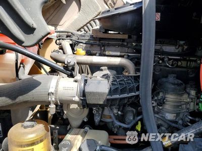 Zdjęcie 7 z 10 samochodu: 2018 FREIGHTLINER CASCADIA 125 SEMI TRUCK VIN:3AKJGLDR5JSJV7370 - miniatura