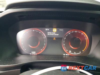 Zdjęcie 9 z 13 samochodu: 2020 VOLVO XC40 T4 MOMENTUM VIN:YV4AC2HK1L2257543 - miniatura