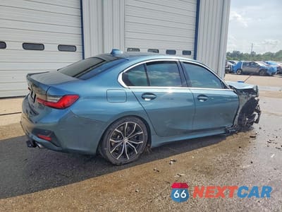 Trzecie zdjęcie samochodu z tyłu: 2021 BMW 330I VIN:3MW5R1J07M8B73992 - miniatura