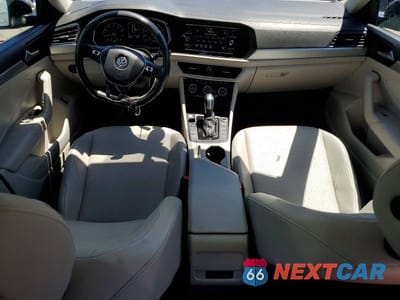 Zdjęcie 8 z 12 samochodu: 2020 VOLKSWAGEN JETTA S VIN:3VWC57BU6LM094875 - miniatura