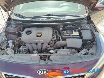 Zdjęcie 11 z 12 samochodu: 2018 KIA FORTE LX VIN:3KPFK4A7XJE258798 - miniatura