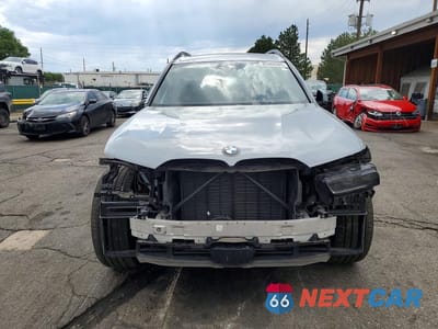 Piąte zdjęcie samochodu w środku: 2023 BMW X7 XDRIVE40I VIN:5UX23EM07P9N62750 - miniatura