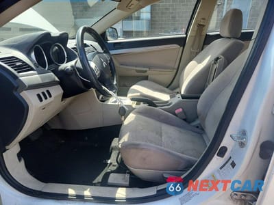 Zdjęcie 7 z 12 samochodu: 2008 MITSUBISHI LANCER ES VIN:JA3AU26U68U026121 - miniatura
