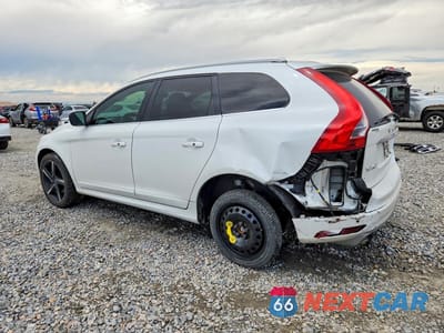Drugie zdjęcie samochodu z przodu: 2016 VOLVO XC60 T6 R-DESIGN VIN:YV449MRP8G2874526 - miniatura