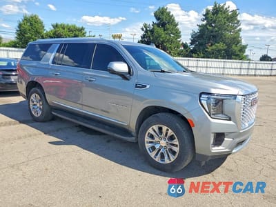 Czwarte zdjęcie samochodu z boku: 2024 GMC YUKON XL DENALI VIN:1GKS2JKL6RR136629 - miniatura