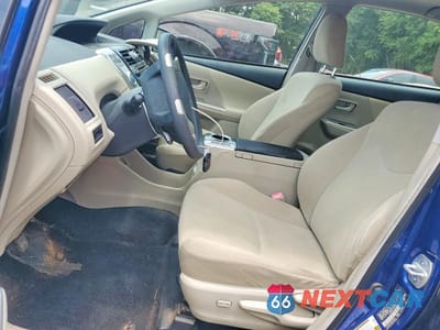 Zdjęcie 7 z 12 samochodu: 2013 TOYOTA PRIUS V THREE VIN:JTDZN3EU3D3289613 - miniatura