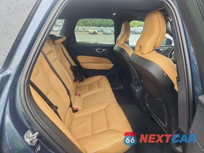 Zdjęcie 11 z 13 samochodu: 2019 VOLVO XC60 T5 VIN:LYV102RK0KB289777 - miniatura