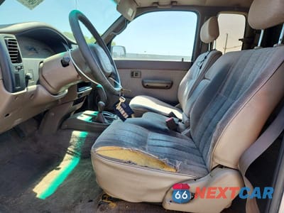 Zdjęcie 7 z 13 samochodu: 1996 TOYOTA TACOMA XTRACAB VIN:4TAWM72N0TZ100465 - miniatura
