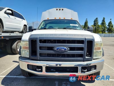 Piąte zdjęcie samochodu w środku: 2008 FORD F550 SUPER DUTY VIN:1FDAF56R28EB90528 - miniatura
