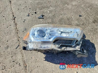 Zdjęcie 12 z 13 samochodu: 2019 TOYOTA TACOMA SR V6 VIN:5TFCZ5AN1KX169674 - miniatura