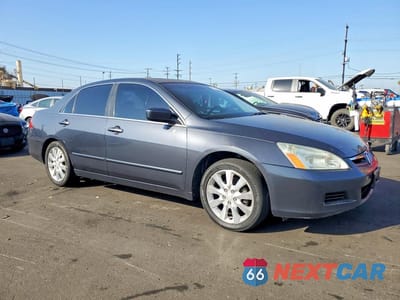 Czwarte zdjęcie samochodu z boku: 2006 HONDA ACCORD EX VIN:1HGCM66566A061851 - miniatura