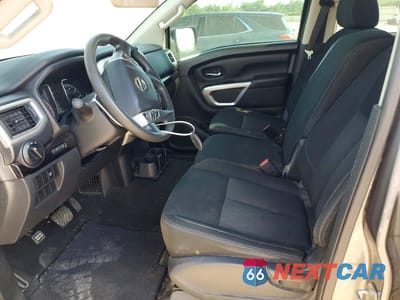 Zdjęcie 7 z 12 samochodu: 2018 NISSAN TITAN S VIN:1N6AA1EJ2JN516385 - miniatura