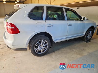 Trzecie zdjęcie samochodu z tyłu: 2008 PORSCHE CAYENNE VIN:WP1AA29P98LA12427 - miniatura