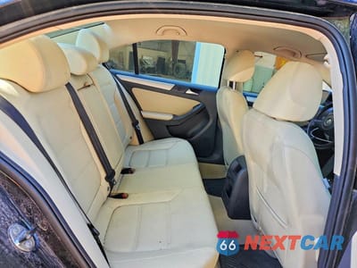 Zdjęcie 10 z 12 samochodu: 2013 VOLKSWAGEN JETTA SE VIN:3VWDP7AJ5DM210056 - miniatura