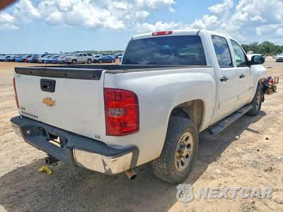 Trzecie zdjęcie samochodu z tyłu: 2011 CHEVROLET SILVERADO C1500 LS VIN:3GCPCREA7BG378794 - miniatura