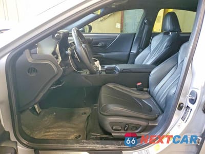 Zdjęcie 7 z 12 samochodu: 2019 LEXUS ES 350 VIN:58ABZ1B18KU038487 - miniatura