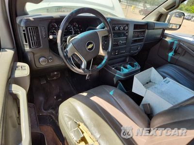 Zdjęcie 8 z 13 samochodu: 2018 CHEVROLET EXPRESS G3500 VIN:1GCZGGFP0J1208715 - miniatura