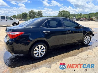 Trzecie zdjęcie samochodu z tyłu: 2015 TOYOTA COROLLA LE VIN:5YFBURHE9FP224786 - miniatura