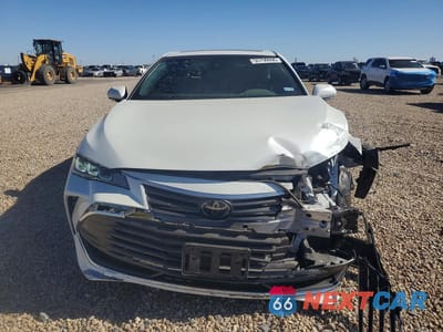 Piąte zdjęcie samochodu w środku: 2020 TOYOTA AVALON XLE VIN:4T1AZ1FBXLU044752 - miniatura