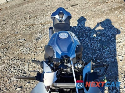 Piąte zdjęcie samochodu w środku: 2025 BMW S 1000 RR VIN:WB10P2304S6L61974 - miniatura