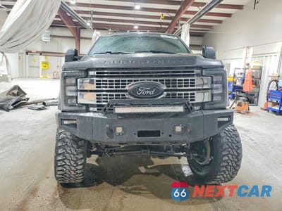 Piąte zdjęcie samochodu w środku: 2017 FORD F250 SUPER DUTY VIN:1FT7W2BT8HEE94865 - miniatura