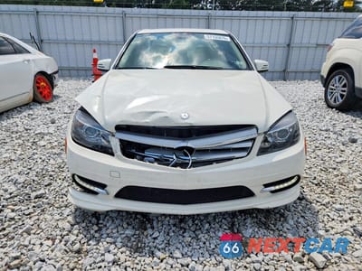 Piąte zdjęcie samochodu w środku: 2011 MERCEDES-BENZ C VIN:WDDGF5EB9BR185531 - miniatura
