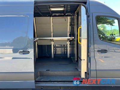 Zdjęcie 8 z 10 samochodu: 2019 MERCEDES-BENZ SPRINTER 2500 VIN:WD4PF1CD2KP125275 - miniatura