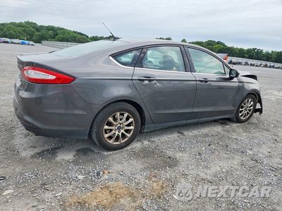 Trzecie zdjęcie samochodu z tyłu: 2015 FORD FUSION S VIN:3FA6P0G7XFR119794 - miniatura