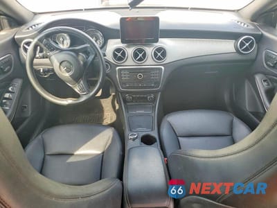 Zdjęcie 8 z 12 samochodu: 2015 MERCEDES-BENZ CLA 250 VIN:WDDSJ4EB2FN182695 - miniatura