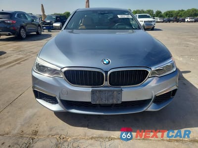 Piąte zdjęcie samochodu w środku: 2018 BMW M550XI VIN:WBAJB9C5XJB035786 - miniatura