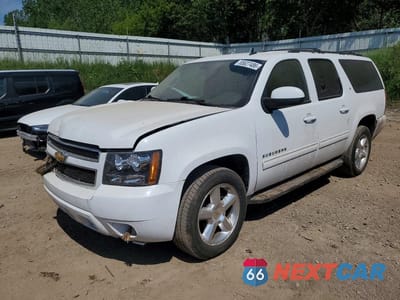 2010 CHEVROLET SUBURBAN K1500 LT 1GNUKJE35AR188085 - główne zdjęcie licytacji z USA - miniatura