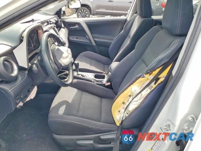 Zdjęcie 7 z 13 samochodu: 2016 TOYOTA RAV4 XLE VIN:2T3WFREV6GW238510 - miniatura