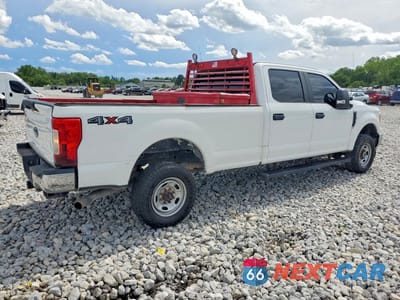 Trzecie zdjęcie samochodu z tyłu: 2017 FORD F250 SUPER DUTY VIN:1FT7W2B62HEF22718 - miniatura
