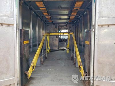 Zdjęcie 10 z 13 samochodu: 2009 FREIGHTLINER MT45 CHASSIS DELIVERY TRUCK VIN:4UZAAPDU99CAL9168 - miniatura