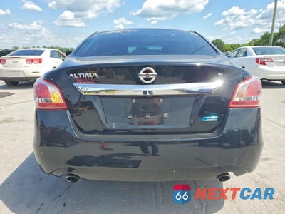 Zdjęcie 6 z 12 samochodu: 2013 NISSAN ALTIMA 2.5 VIN:1N4AL3AP3DC137159 - miniatura