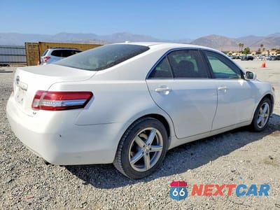 Trzecie zdjęcie samochodu z tyłu: 2011 TOYOTA CAMRY LE VIN:4T1BF3EKXBU586720 - miniatura