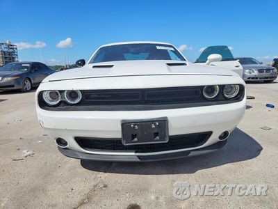 Piąte zdjęcie samochodu w środku: 2021 DODGE CHALLENGER SXT VIN:2C3CDZAG4MH533315 - miniatura