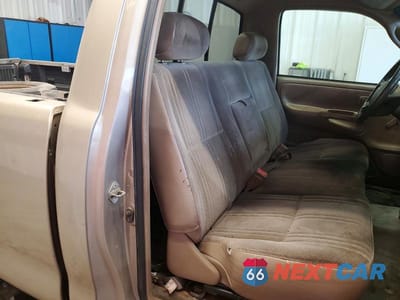 Zdjęcie 10 z 12 samochodu: 2004 TOYOTA TUNDRA BASE VIN:5TBJN32194S444227 - miniatura