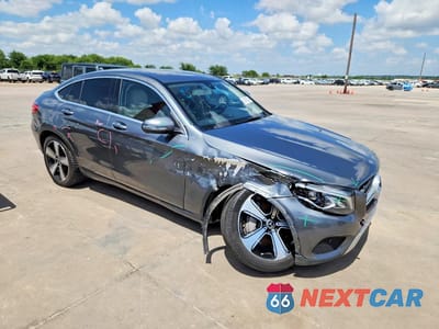 Czwarte zdjęcie samochodu z boku: 2018 MERCEDES-BENZ GLC COUPE 300 4MATIC VIN:WDC0J4KB2JF389672 - miniatura