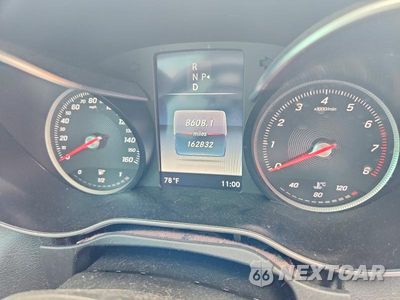 Zdjęcie 9 z 13 samochodu: 2016 MERCEDES-BENZ C 300 4MATIC VIN:55SWF4KB8GU171085 - miniatura