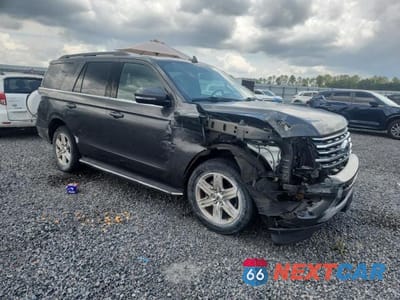 Czwarte zdjęcie samochodu z boku: 2019 FORD EXPEDITION XLT VIN:1FMJU1JT8KEA52341 - miniatura
