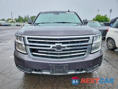 Piąte zdjęcie samochodu w środku: 2016 CHEVROLET SUBURBAN K1500 LT VIN:1GNSKHKC5GR206128 - miniatura