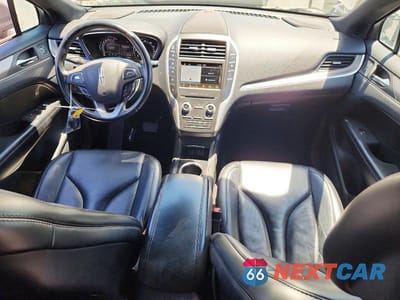 Zdjęcie 8 z 13 samochodu: 2017 LINCOLN MKC SELECT VIN:5LMCJ2C91HUL49956 - miniatura