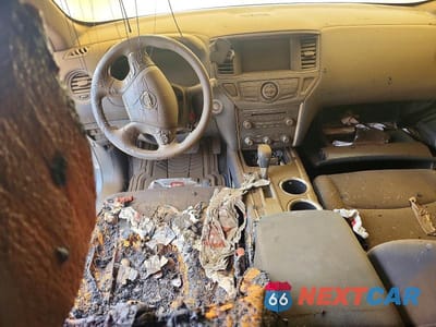 Zdjęcie 8 z 13 samochodu: 2015 NISSAN PATHFINDER SV VIN:5N1AR2MN1FC646890 - miniatura