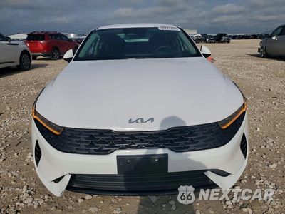 Piąte zdjęcie samochodu w środku: 2022 KIA K5 VIN:5XXG14J26NG110141 - miniatura