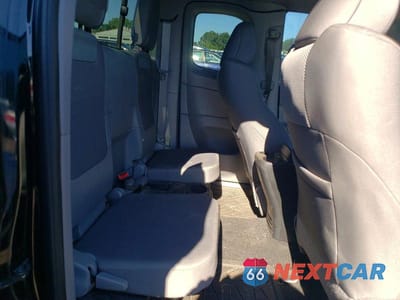 Zdjęcie 10 z 12 samochodu: 2015 TOYOTA TACOMA V6 VIN:5TFUU4EN3FX132879 - miniatura